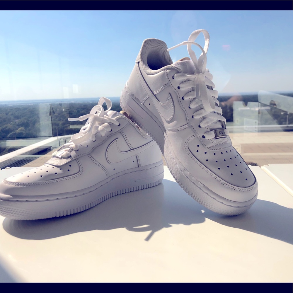 Women’s Nike AirForce 1 size 6